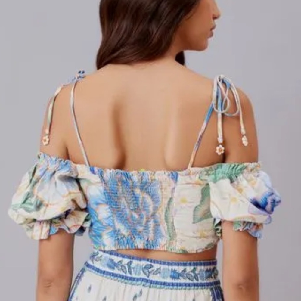 Farm Rio ‘magia de chitta’ Floral Off-Shoulder Crop Top - Picture 2 of 5